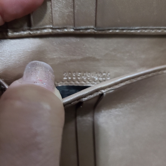 Gucci Wallet - Picture 12 of 15